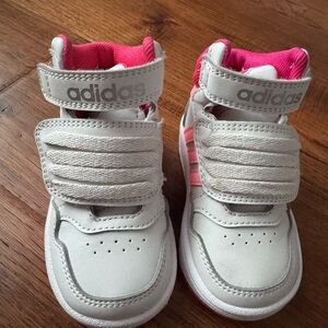 Adidas Kids Sneakers in White and Pink